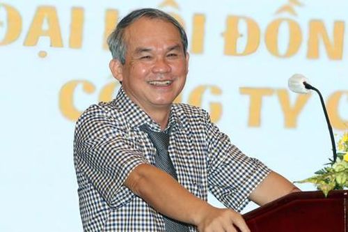 Ngả mũ trước việc làm vô cùng ý nghĩa của bầu Đức