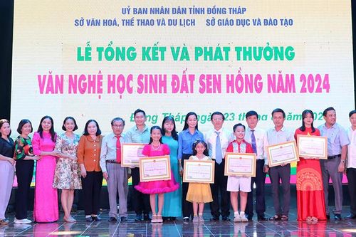 Sôi nổi Hội thi Văn nghệ học sinh Đất Sen hồng tỉnh Đồng Tháp năm 2024