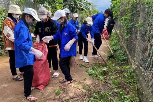 Công tác đoàn kết tập hợp thanh niên tôn giáo tại xã Bình Thạnh