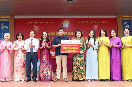 Chương trình 'Nếp áo thanh xuân'