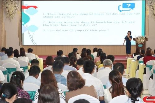 Nâng cao năng lực dạy học giáo dục STEM và đánh giá học sinh trong cơ sở giáo dục tiểu học