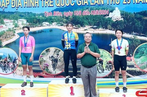 Nữ VĐV Sơn La giành 6 huy chương tại Giải xe đạp đường trường và địa hình trẻ quốc gia lần thứ 29 - năm 2024