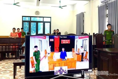 4 năm 8 tháng tù vì tội xâm phạm lợi ích của Nhà nước