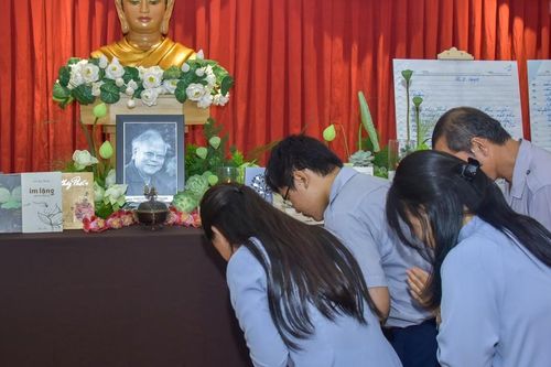 Cả cuộc đời anh là một người Phật tử