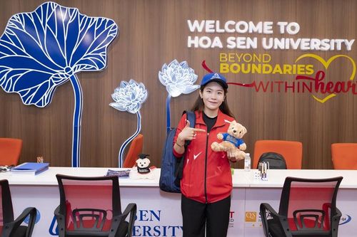 Học bổng toàn phần 'Ươm mầm tài năng thể thao' đã trao cho Xạ thủ OLYMPIC