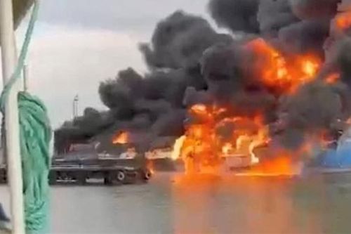 Ukraine tuyên bố phá hủy phà chở nhiên liệu của Nga tại cảng Kavkaz