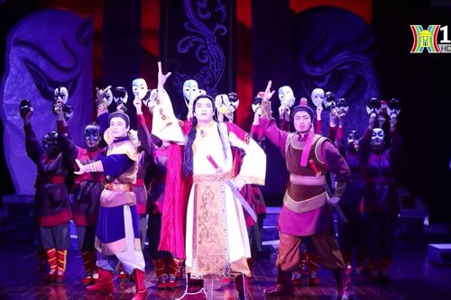 Người trẻ đồng hành cùng nghệ thuật truyền thống | Người tốt quanh ta | 23/08/2024