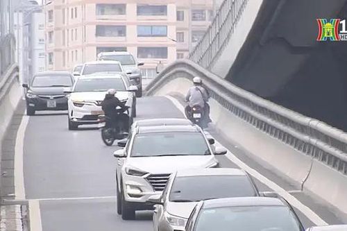 Tái diễn tình trạng xe máy đi vào đường Vành đai 2