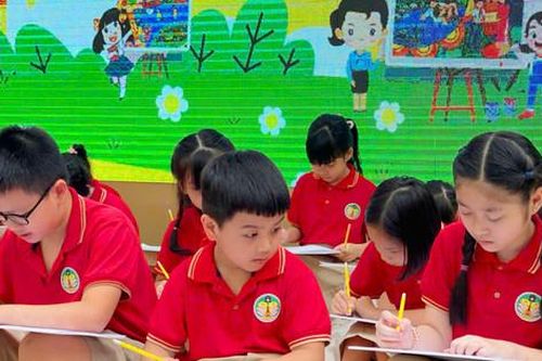 500 thiếu nhi tham gia Ngày hội sắc màu tình nguyện