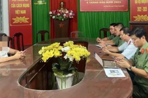 Vụ cô gái khỏa thân chụp ảnh trên đường ở Bình Dương: Chủ tiệm giày phát tán clip để câu lượt tương tác bán hàng