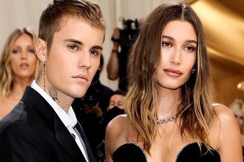 Justin Bieber đón con đầu lòng