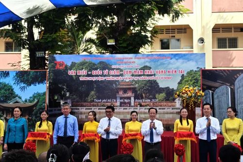 Triển lãm 'Văn Miếu - Quốc Tử Giám - Ươm mầm khát vọng hiền tài'