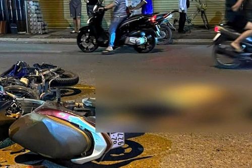 Tai nạn giao thông mới nhất 24/8/2024: 3 phụ nữ bất động sau va chạm mạnh