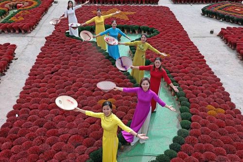 Làng nghề làm hương trăm tuối ở ngoại thành Hà Nội