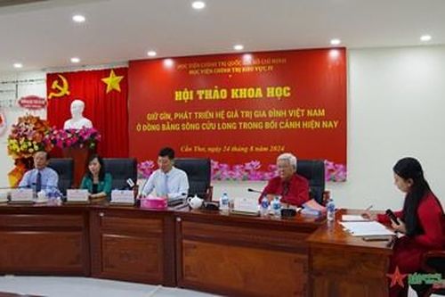 Làm gì để giữ gìn, phát triển hệ giá trị gia đình Việt Nam trong bối cảnh mới?