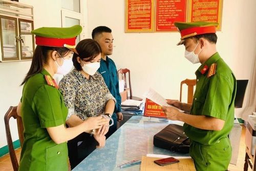Chiếm đoạt gần 18,5 tỷ đồng, vợ chồng lừa đảo lãnh 21 năm tù