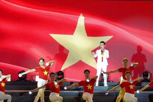 Sôi nổi chương trình nghệ thuật 'Giai điệu trẻ'