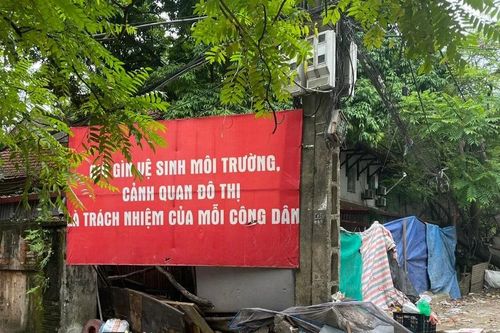 Hà Nội: Dự án 'đắp chiếu' 16 năm thành mương nước thối giữa quận Ba Đình