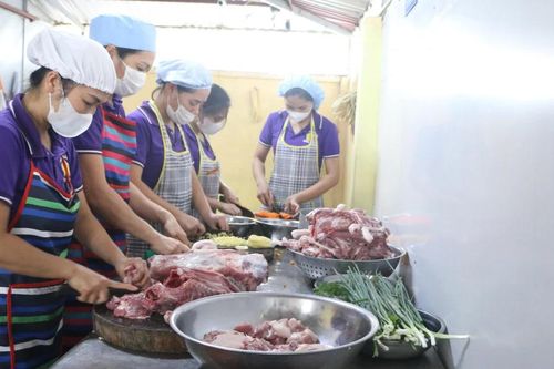Thu nhập của đội ngũ nhân viên trường học: Chưa vơi bớt tâm tư