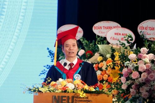 3.690 sinh viên Trường ĐH Kinh tế Quốc dân nhận bằng tốt nghiệp