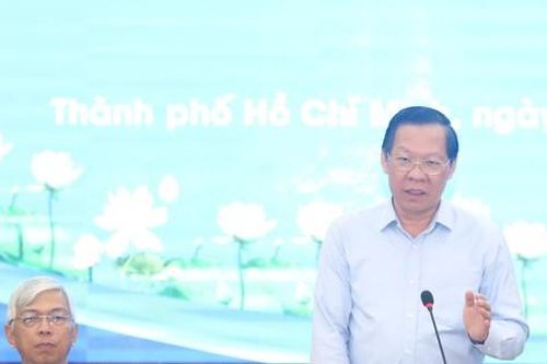 TPHCM tìm giải pháp vượt bẫy thu nhập trung bình