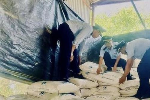 Xử phạt một vụ nhập lậu đường cát nộp ngân sách hơn 1,1 tỷ đồng