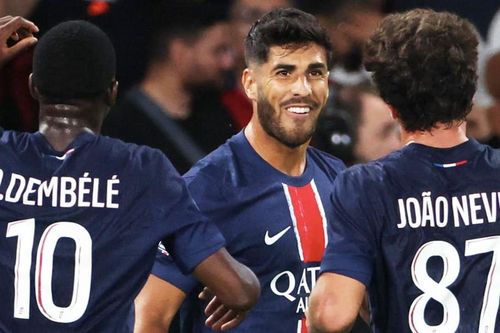 PSG thắng kiểu tennis dù không có Mbappe