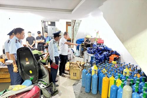 Phát hiện 162 bình khí cười trong căn nhà cho thuê ở Đà Nẵng