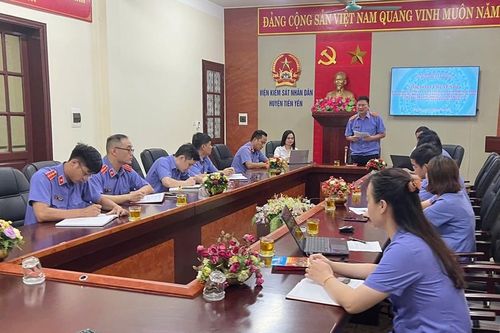 VKSND huyện Tiên Yên sinh hoạt chuyên đề đấu tranh phòng, chống tham nhũng, tiêu cực