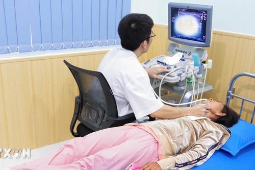 Bộ Y tế yêu cầu rà soát giảm các thủ tục gây phiền hà cho người bệnh