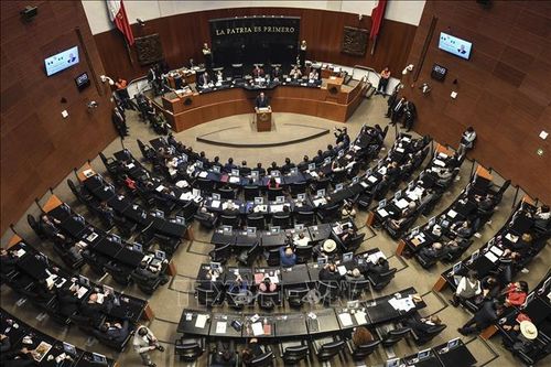 Mexico đóng cửa hàng loạt cơ quan nhà nước không hiệu quả