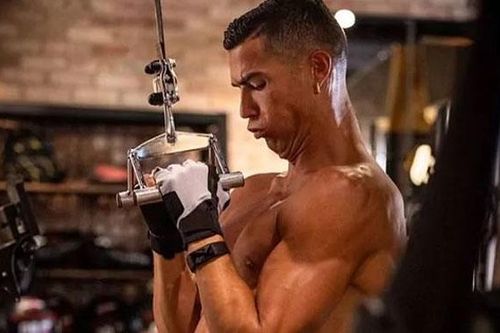 Ronaldo dùng thủ thuật để tăng bản lĩnh đàn ông