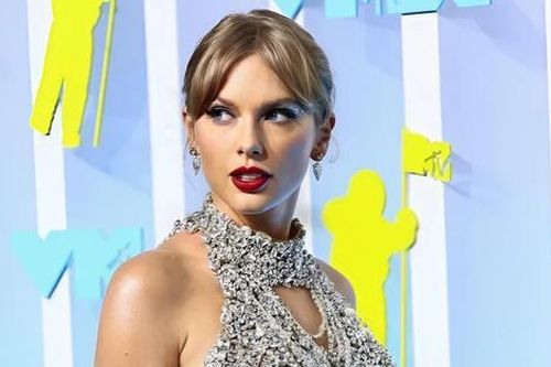 Biến hóa với 10 phong cách make-up dựa theo album của Taylor Swift tại The Eras Tour