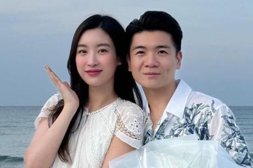 Bức ảnh Đỗ Mỹ Linh và anh chồng thân thiết gây bàn tán