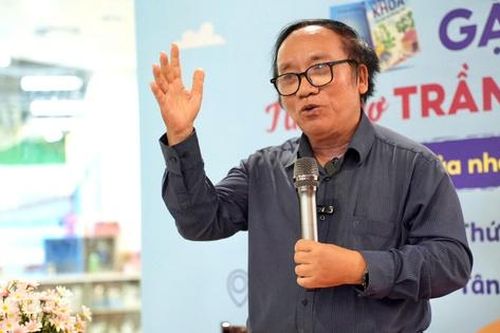 Nhà thơ Trần Đăng Khoa: 'Gia đình là cái nôi để hình thành những thói quen tốt đẹp'