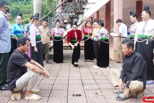 Giao lưu thể thao tại chương trình 'Khuống bản em'