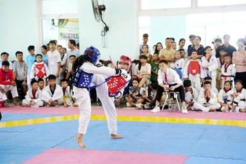Gần 300 VĐV tranh tài tại giải vô địch Taekwondo các CLB TX. Hương Thủy mở rộng