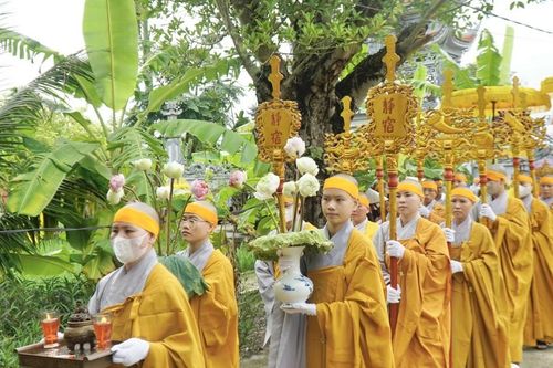 Thái Bình: Truy niệm, phụng tống kim quan Ni trưởng Thích Đàm Tuất nhập bảo tháp