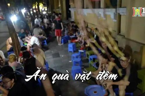 Ăn quà vặt đêm | Nhịp sống Hà Nội | 24/08/2024