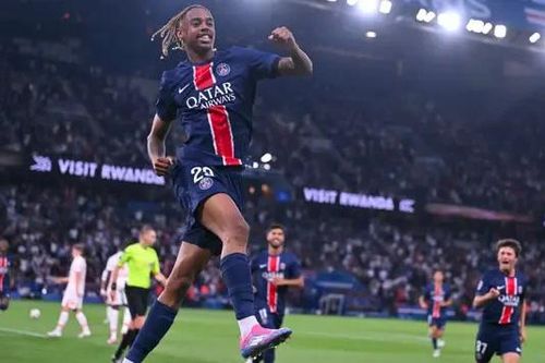 Paris Saint-Germain thắng đậm trên sân nhà