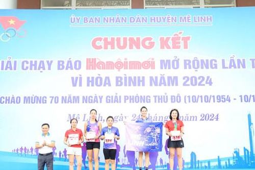 Hơn 500 vận động viên huyện Mê Linh tham gia Giải chạy Báo Hànôịmới mở rộng lần thứ 49