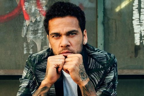 Dani Alves sợ hãi