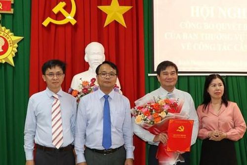 Điều động, bổ nhiệm Giám đốc Sở Nội vụ giữ chức Trưởng Ban Dân vận Tỉnh ủy