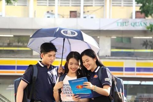 Sát cánh cùng tân sinh viên nhập học để giảm bớt nỗi lo đầu năm