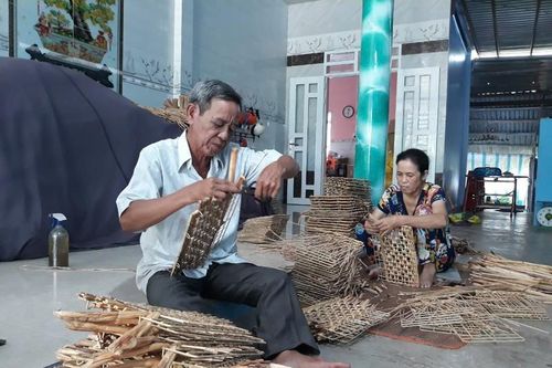 Loại cây ngoại lai giúp dân có tiền... đi chợ