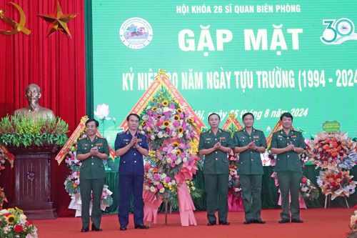 Khóa 26 Sĩ quan Biên phòng gặp mặt kỷ niệm 30 năm Ngày tựu trường