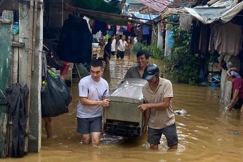 Cuộc sống người dân thành phố Cao Bằng trong trận lụt lớn nhất 20 năm