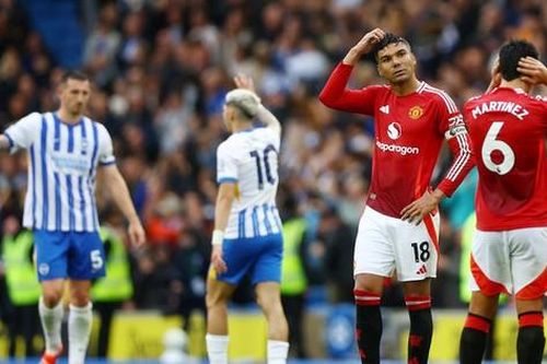 Ngoại hạng Anh: Man City lên ngôi đầu, MU thua cay đắng phút bù giờ