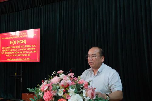 Dòng họ Sùng ký cam kết xóa bỏ hủ tục lạc hậu