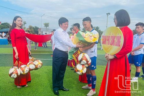 Khai mạc Giải Bóng đá tranh Cúp Động lực lần thứ nhất